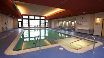 Una piscina techada
