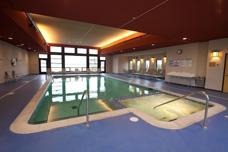 Indoor pool. Kewadin Casinos St. Ignace Hotel