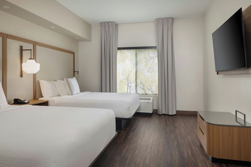 Fairfield Inn & Suites Lake City