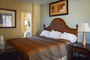 Standard Room, 1 King Bed, Non Smoking - San Marina Motel (Daytona Beach)