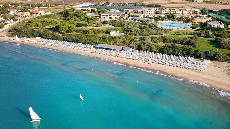 Serenusa Resort