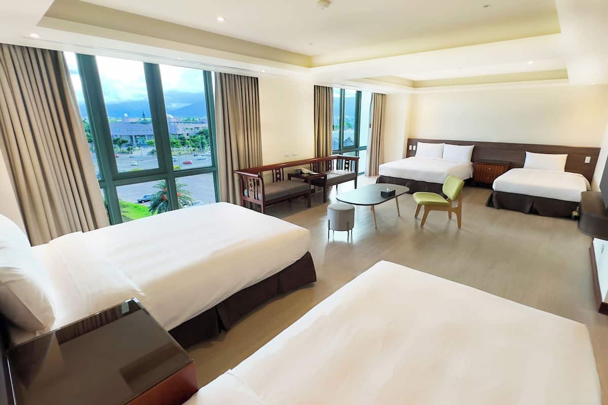 Family Room (6 People ) | Down comforters, free minibar, in-room safe, desk