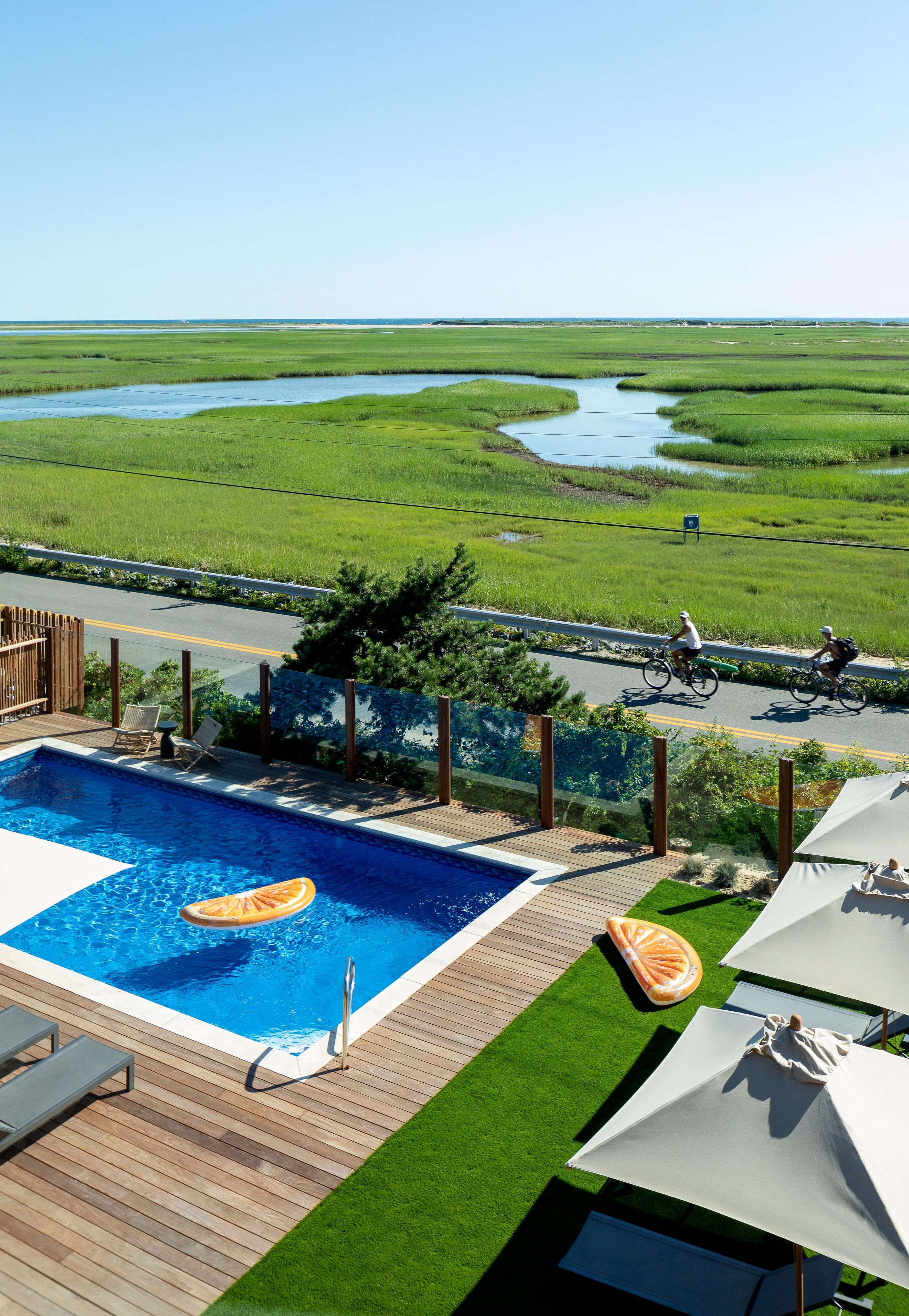 outdoor pool, pool loungers