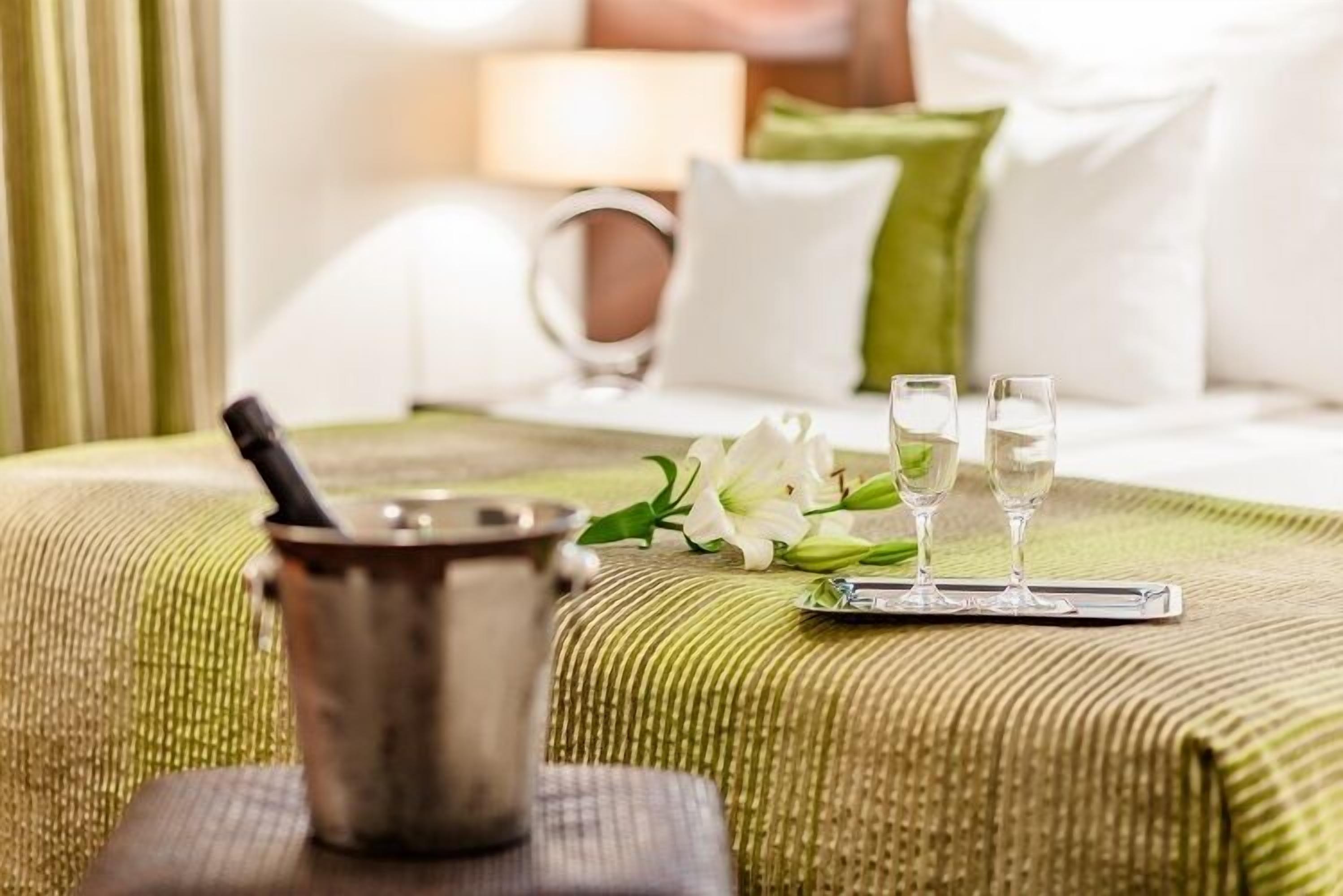 superior double or twin room | minibar, in-room safe, desk, free cots/infant beds