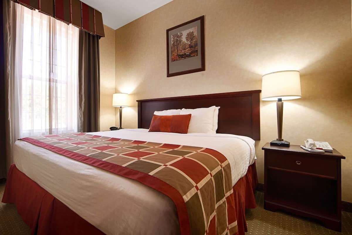 Zimmersafe, Schreibtisch, laptopgeeigneter Arbeitsplatz