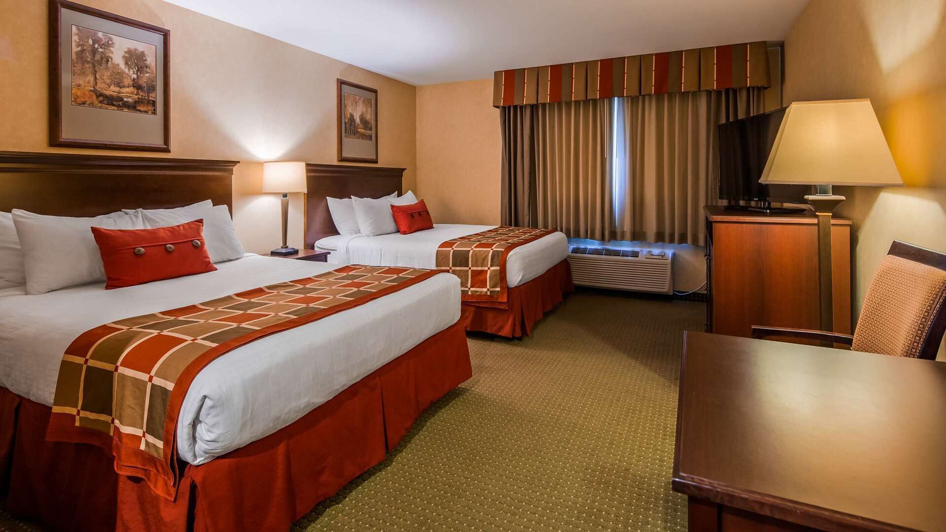 In-room safe, desk, laptop workspace, blackout curtains