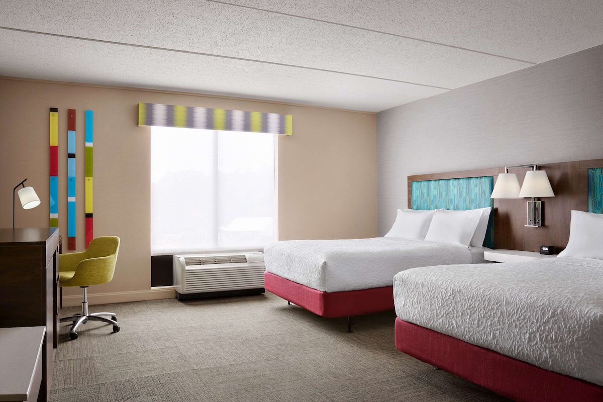 Room, 2 Queen Beds, Accessible, Bathtub | Desk, blackout drapes, iron/ironing board, free cribs/infant beds