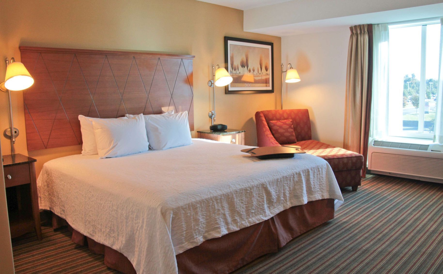 Premium bedding, in-room safe, desk, laptop workspace