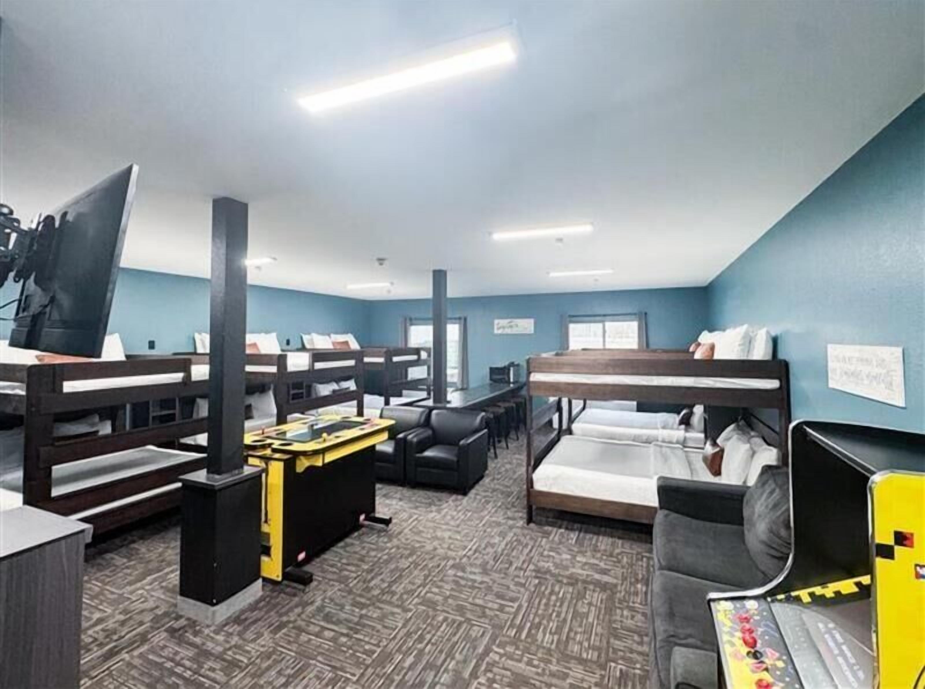 Superior Room, Multiple Beds (The Bunk House) | Hypo-allergenic bedding, down comforters, in-room safe