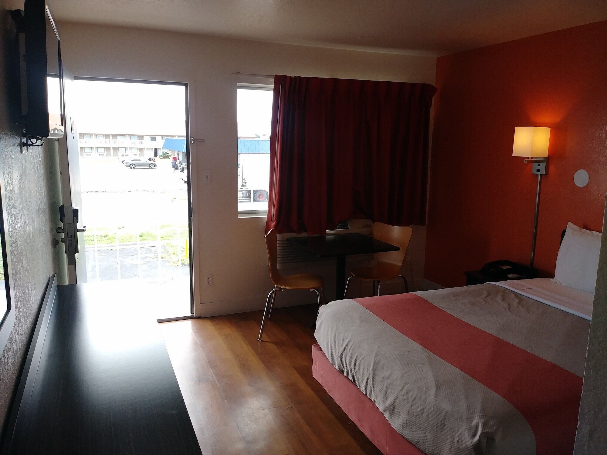 1 غرفة نوم وواي فاي مجانًا وملاءات أسرّة