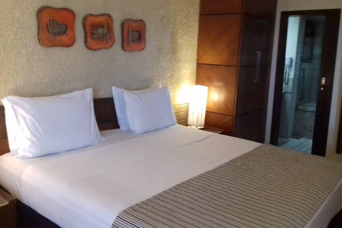 Minibar, in-room safe, blackout curtains, free WiFi
