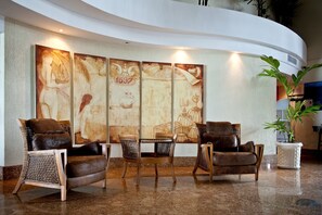 Sala de estar en el lobby