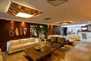 Lobby sitting area - Pontalmar Praia Hotel (Natal)