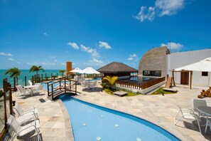 3 outdoor pools, pool umbrellas, sun loungers - Pontalmar Praia Hotel (Natal)