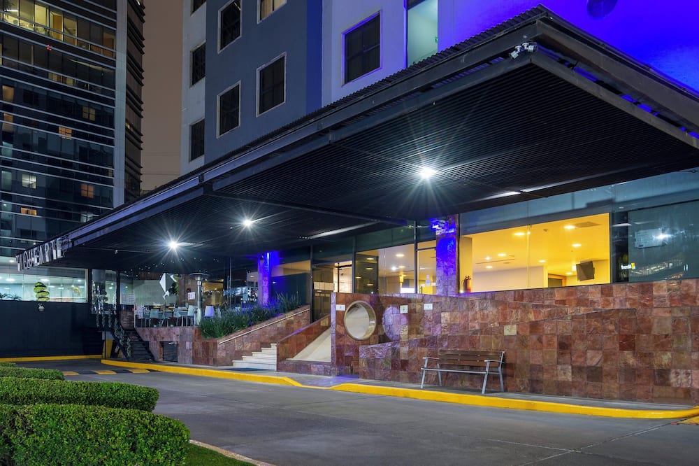 Holiday Inn Express Mexico Santa Fe by IHG