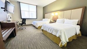 In-room safe, desk, iron/ironing board, free cribs/infant beds - Holiday Inn Express Mexico Santa Fe by IHG (Mexico City)