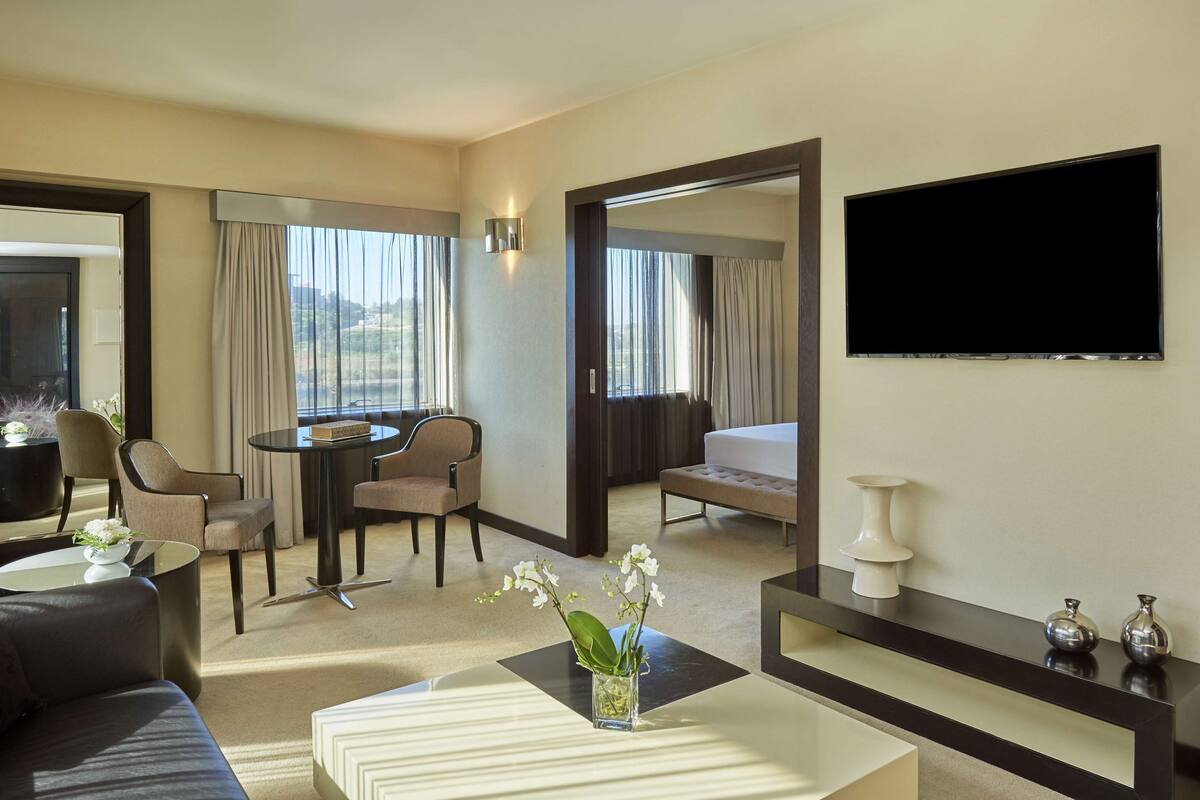 minibar, in-room safe, desk, blackout curtains