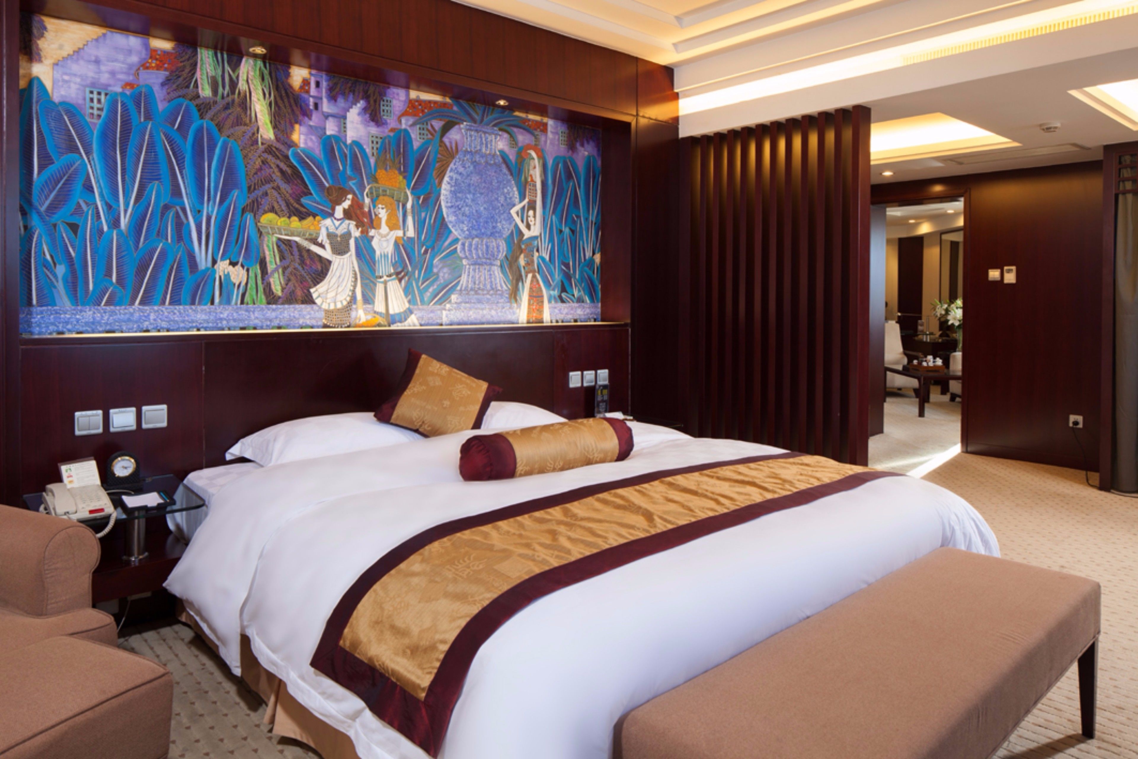 Minibar, in-room safe, desk, blackout curtains