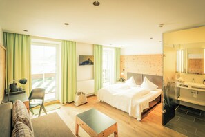 Comfort Double Room, Balcony | Hypo-allergenic bedding, in-room safe, desk, laptop workspace - Posthotel Lechtal (Holzgau)