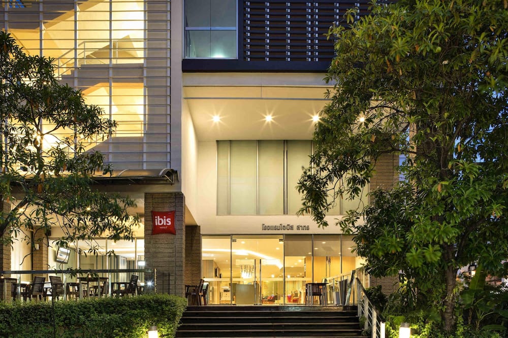 ibis Bangkok Sathorn