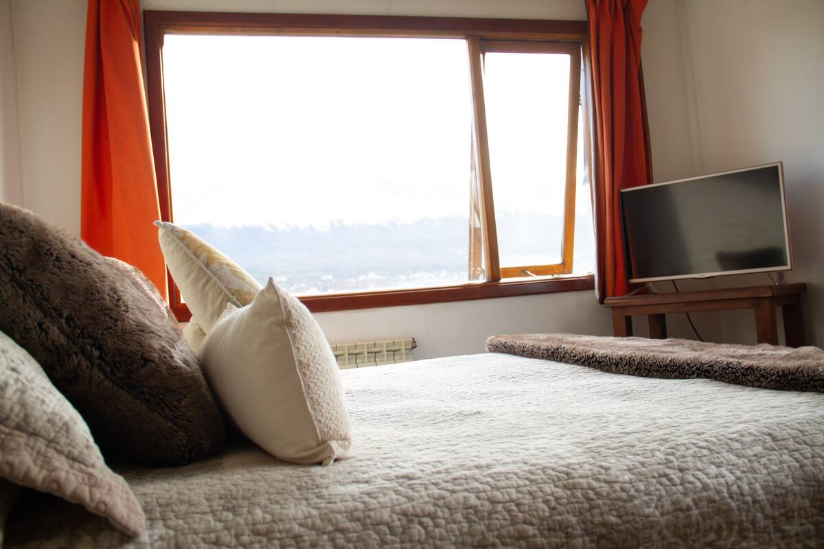 Superior Double Room | Minibar, in-room safe, WiFi (free), bed sheets