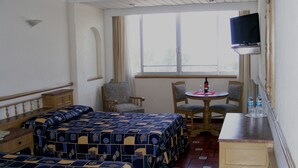 Habitación estándar, 2 camas dobles | Vistas desde la habitación