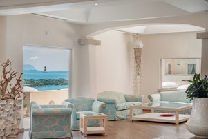 Sala de estar en el lobby