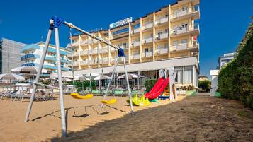 Children's play area - outdoor