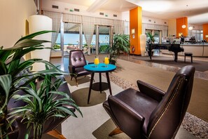 바다 전망, 점심 식사 및 저녁 식사 제공