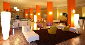 Lobby sitting area - Hotel Astor (Jesolo)
