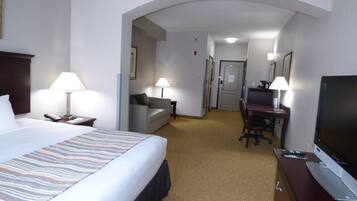 Down duvets, individually decorated, individually furnished, desk