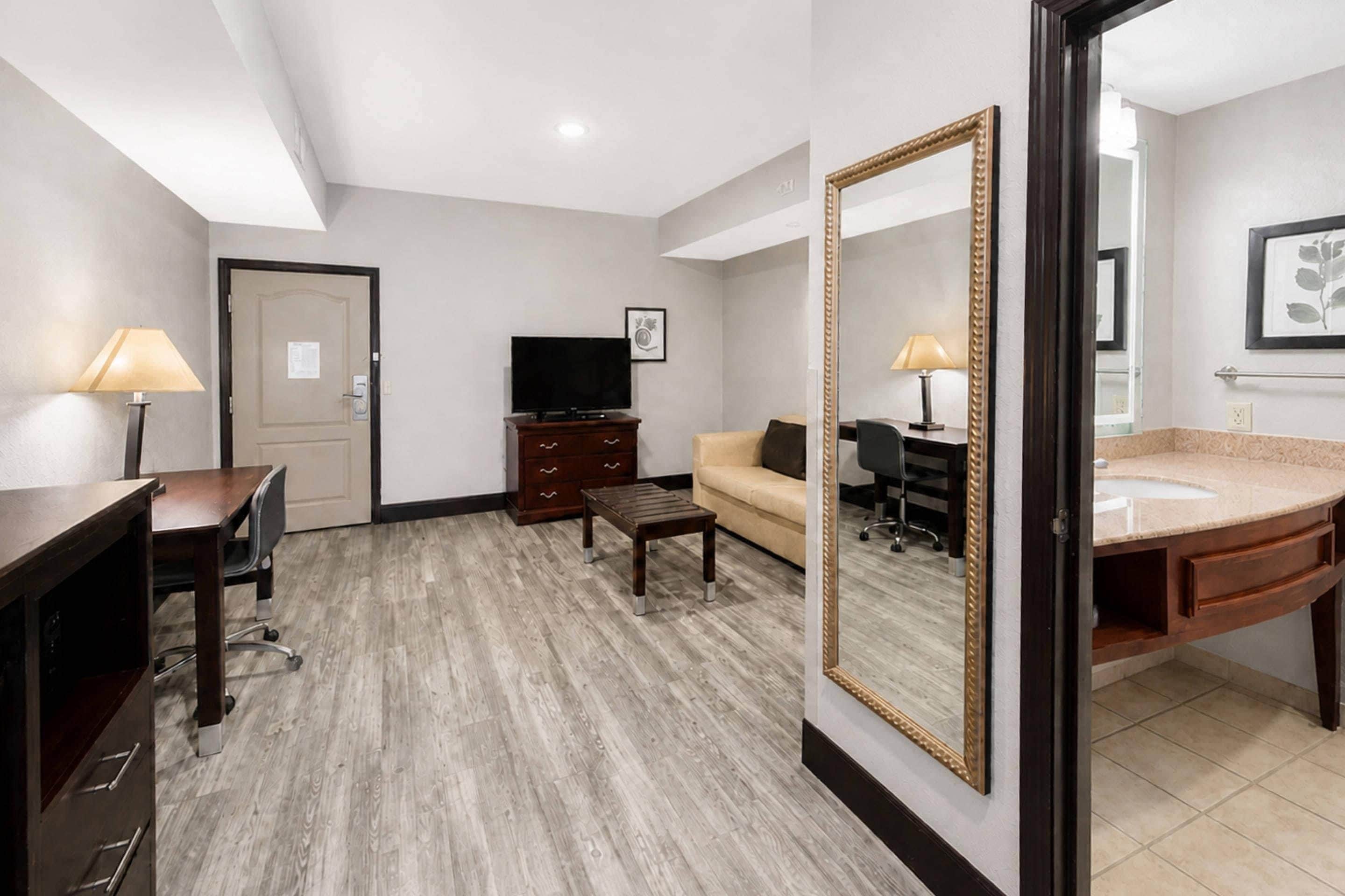 Photo - Country Inn & Suites By Radisson, Pensacola West, Fl