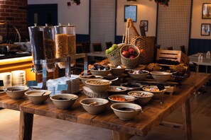 Daily to-go breakfast for a fee - WOW Airport Hotel (Istanbul)