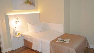 Standardzimmer, 1 Einzelbett | Allergikerbettwaren, Schreibtisch, schallisolierte Zimmer