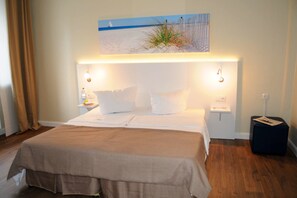 Hypo-allergenic bedding, desk, soundproofing, iron/ironing board - Hotel am Kieler Schloss Kiel by Première Classe (Kiel)