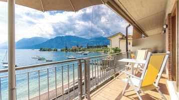 Doppia Superior, vista lago | Balcone