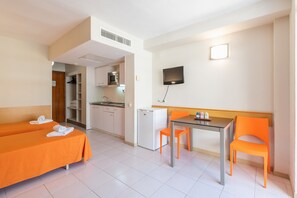 1 bedroom, in-room safe, cots/infant beds, WiFi