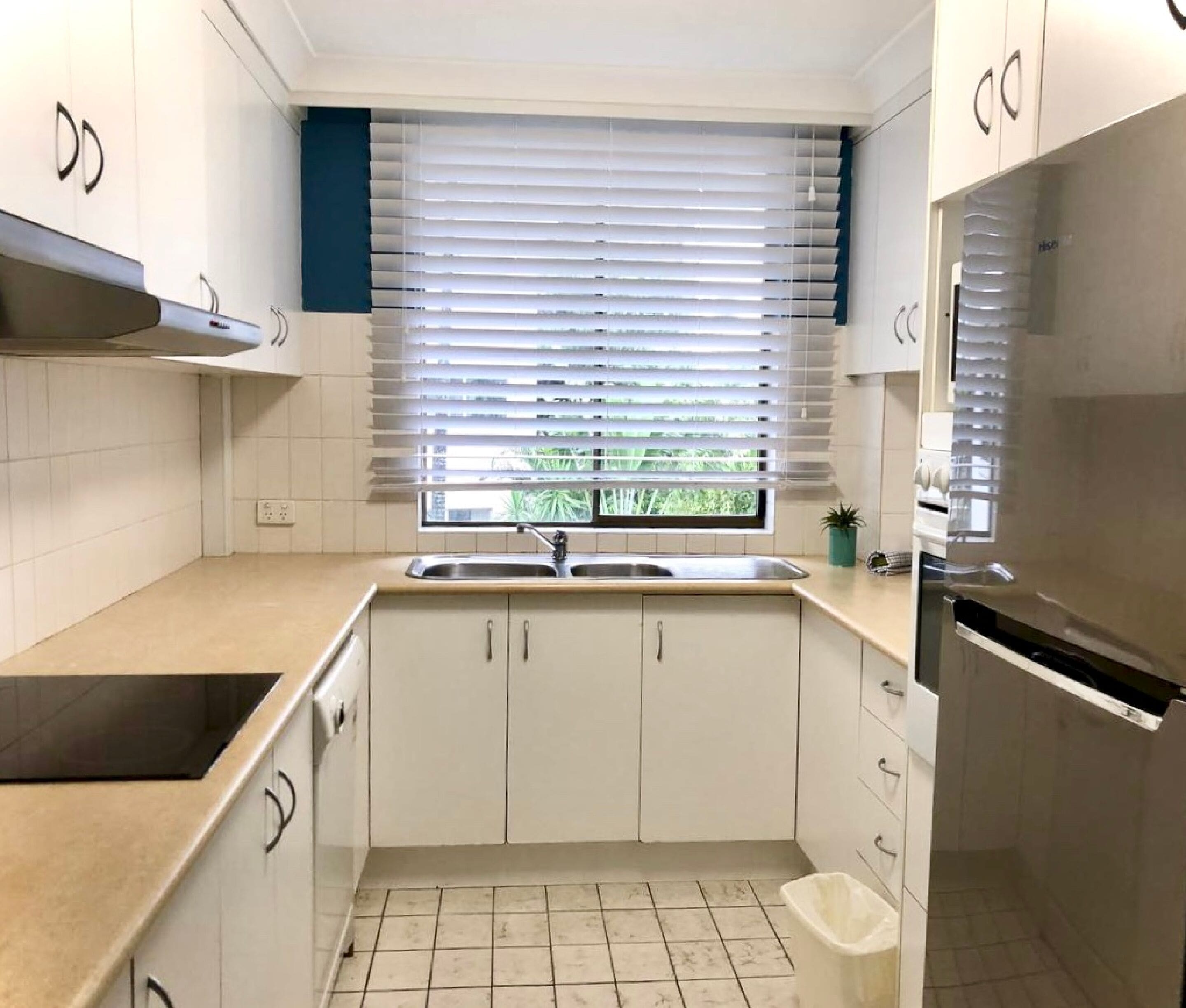 Copacabana Holiday Apartments — image 22