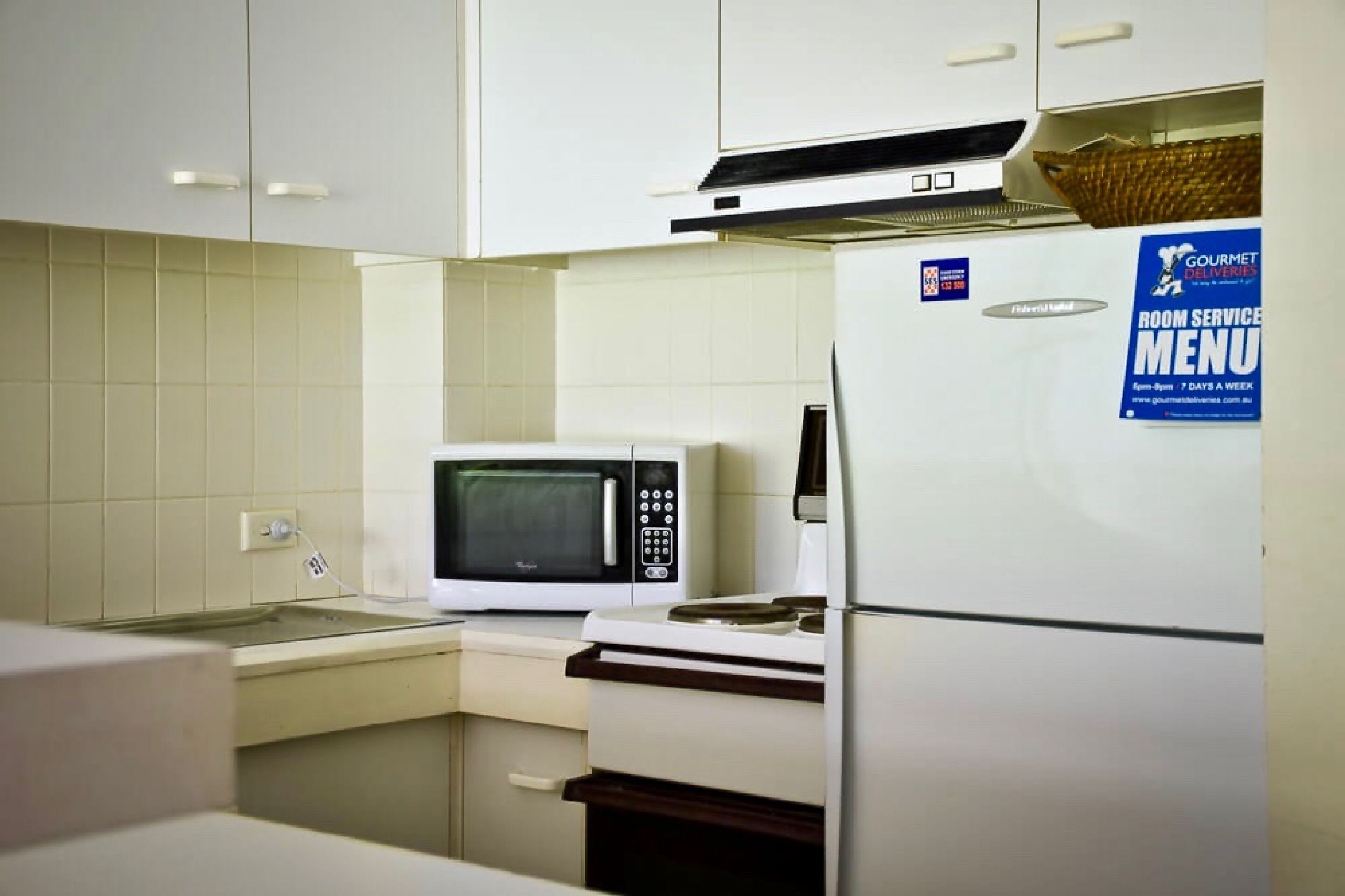 Copacabana Holiday Apartments — image 23