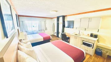 Rum - 2 queensize-sängar - icke-rökare - pentry (Pet-friendly) | Mörkläggningsgardiner, gratis barnsängar, gratis wi-fi och sängkläder