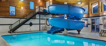 Travelodge by Wyndham Golden Sportsman Lodge