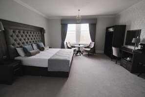 مكواة/لوح كي وواي فاي مجانًا وملاءات أسرّة