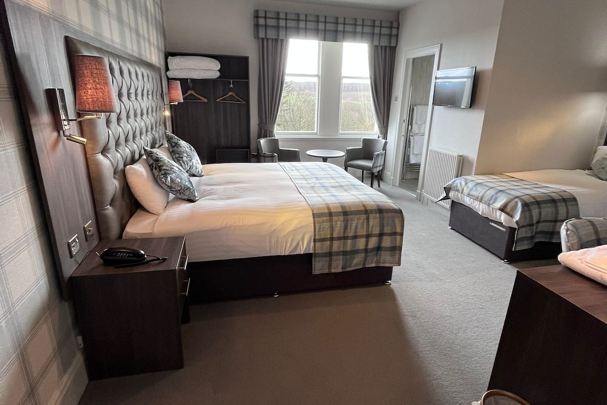 family room | iron/ironing board, free wifi, bed sheets