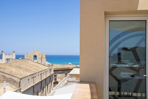 Panoramic Suite, Terrace, City View | Terrace/patio - BADIA NUOVA Apart Hotel (Trapani)