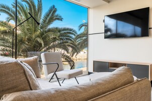 Área de estar no saguão