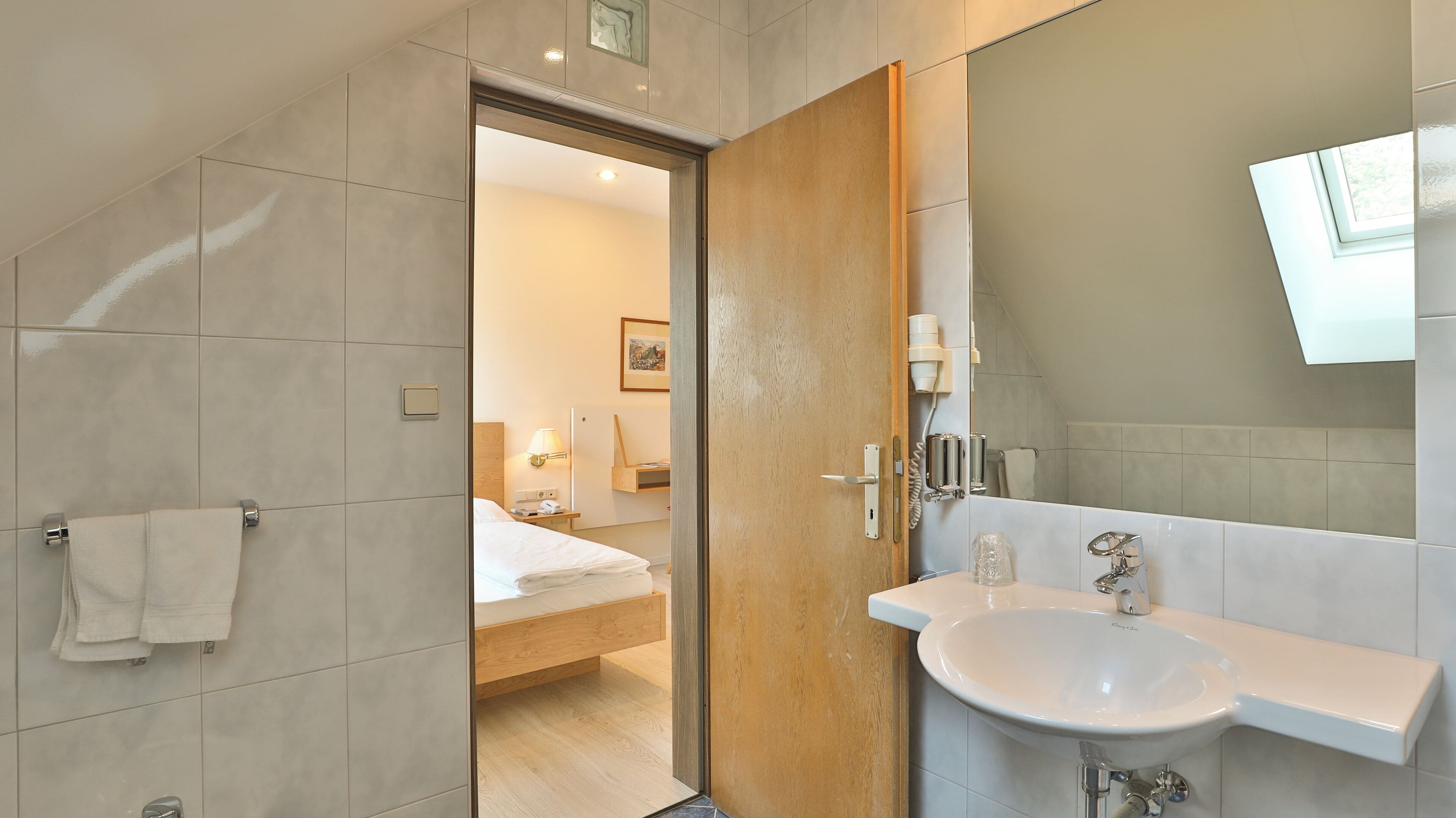 in-room safe, free wifi, bed sheets