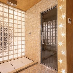 Couples treatment rooms, sauna, hot tub, steam room, Turkish bath