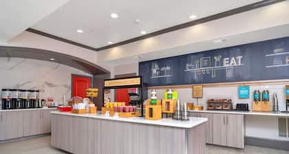 Hampton Inn & Suites Fort Worth-Fossil Creek