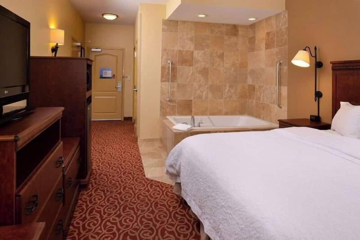 In-room safe, iron/ironing board, free cribs/infant beds