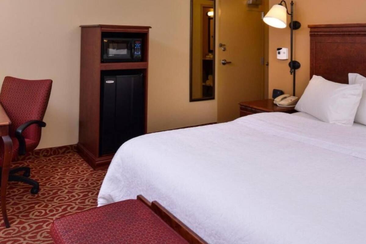 In-room safe, iron/ironing board, free cribs/infant beds